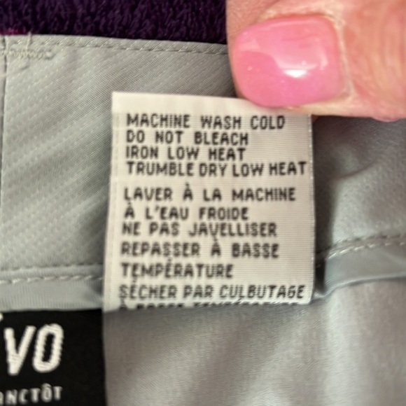 Nivo Women’s gray skort with zipper pockets size 14 preloved - Picture 5 of 9